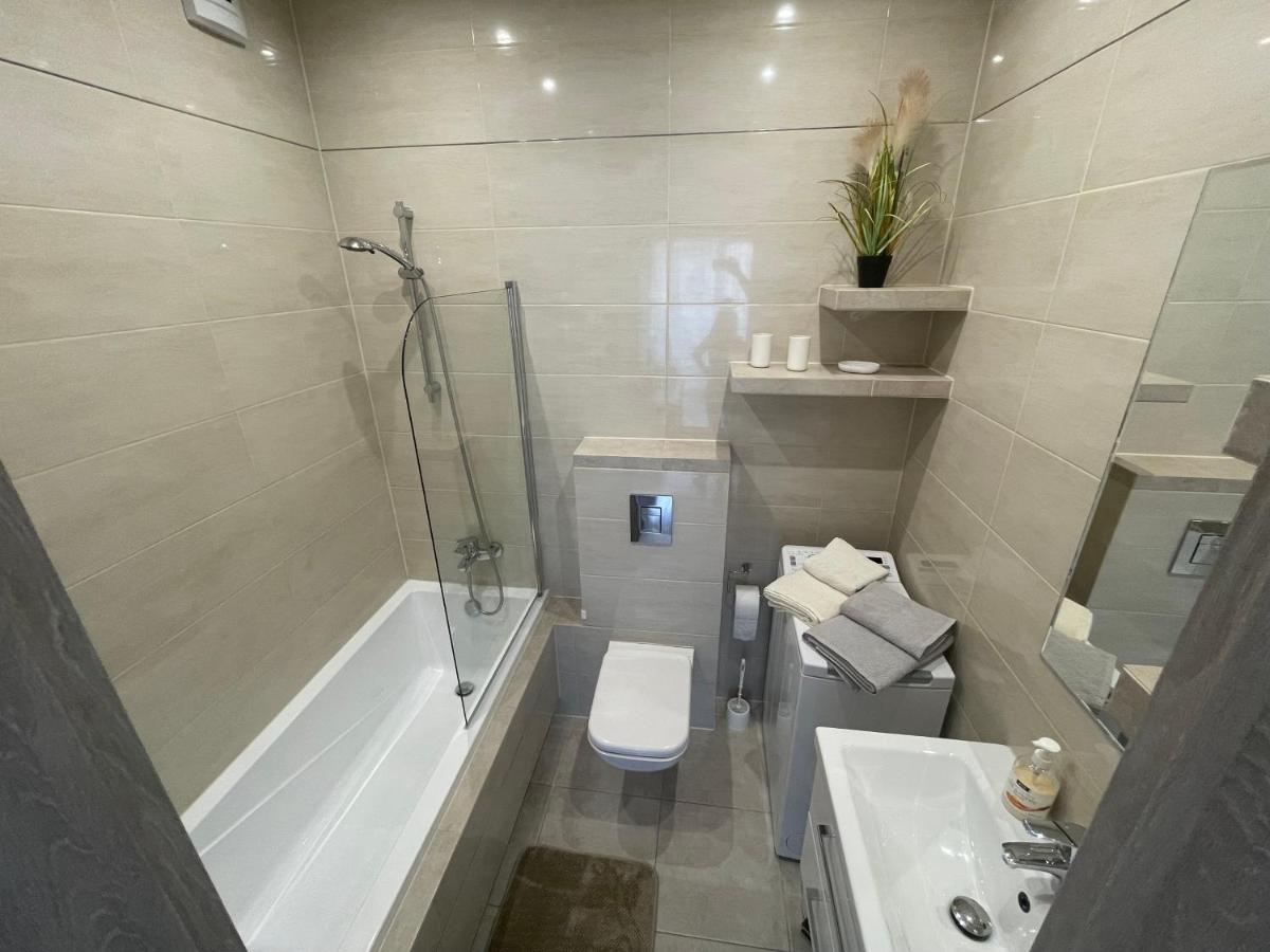 Apartament Nowoczesny Komfortowy Kustronia Z Garazem Balkonem Wanna 비엘스코-비아와 외부 사진